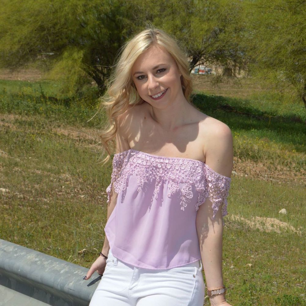 Meet your Posher, Desirae